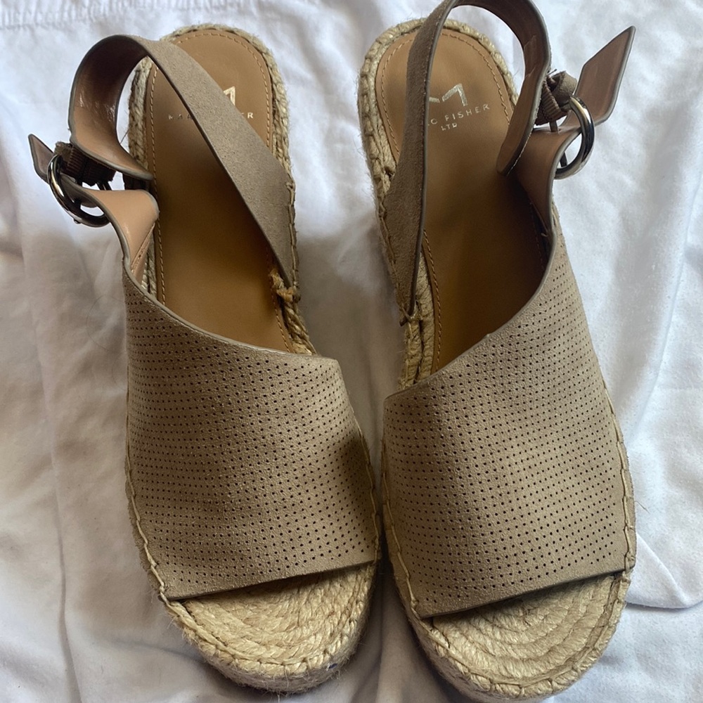 Marc Fisher espadrille-never worn